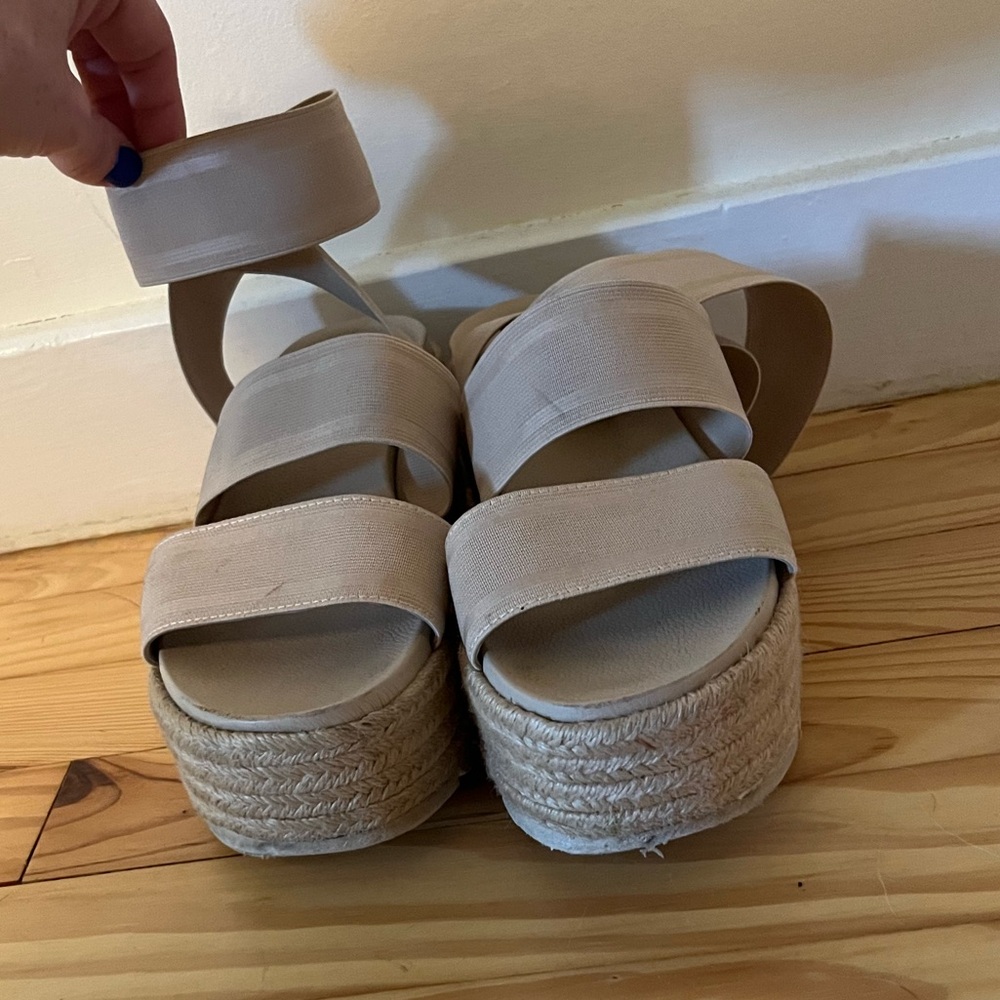 J/Slides Women’s Quartz Flatform Slip On Platform Sandals Nude